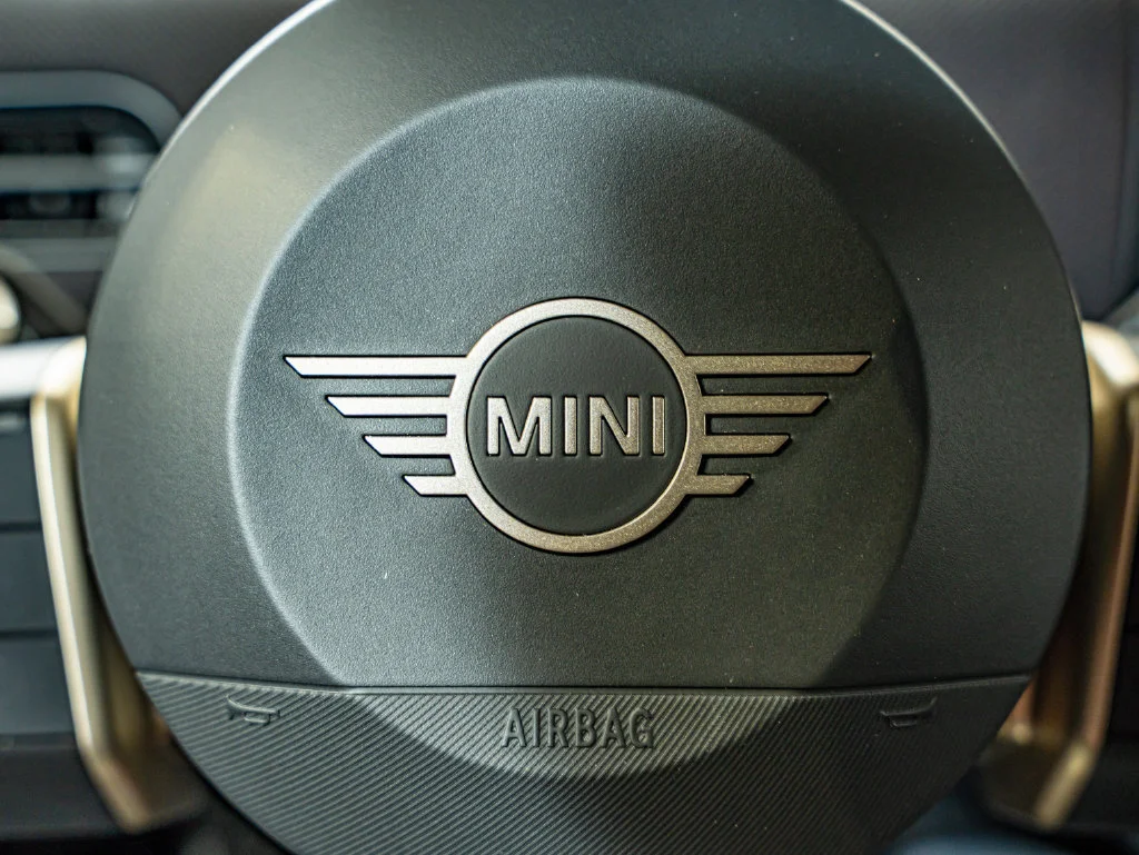 New 2026 British Racing Green MINI Iconic image 27