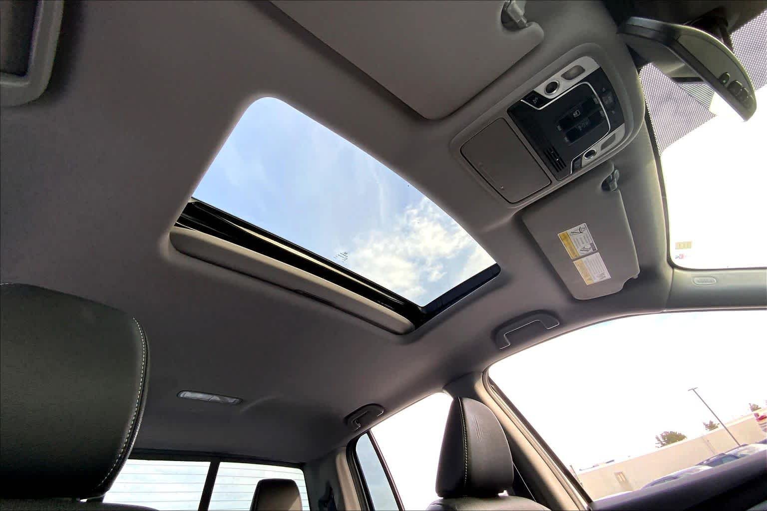 Used 2022 Platinum White Pearl Honda RTL-E image 14
