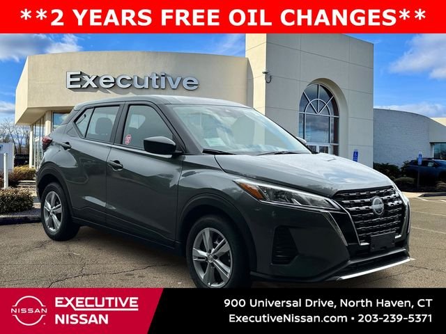 2025 Nissan KICKS PLAY Base