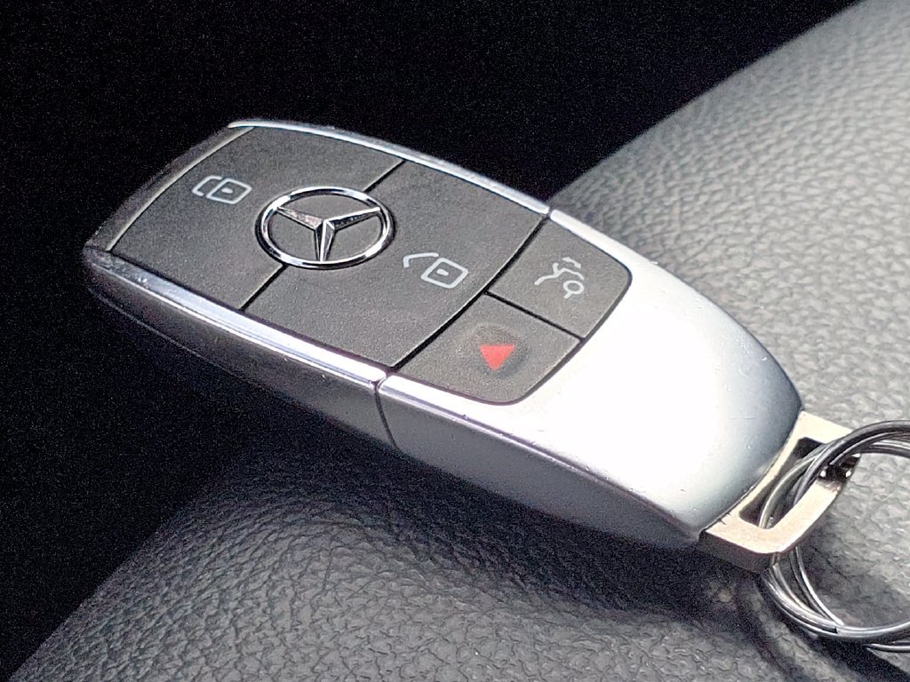 Used 2023  Mercedes-Benz GLA 250 image 37