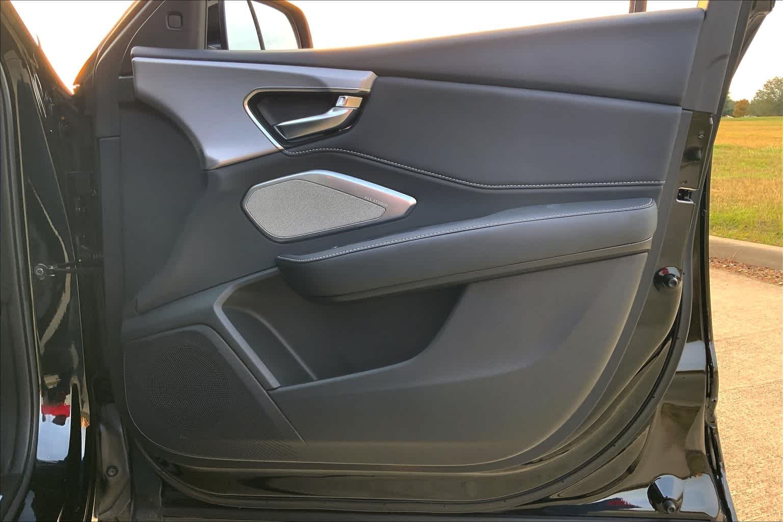 Used 2020 Majestic Black Pearl Acura w/Technology Pkg image 22