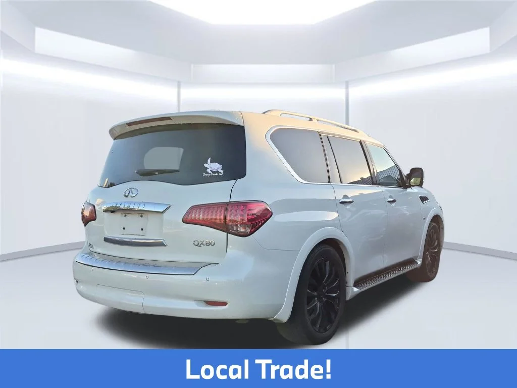 Used 2017 White INFINITI Base image 4