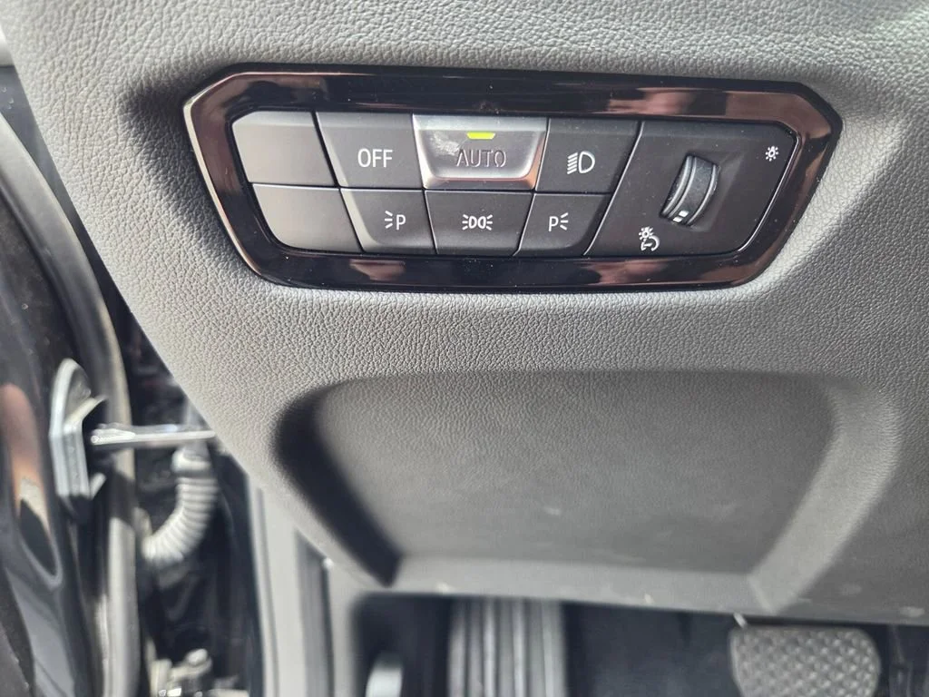 Used 2025 Black Sapphire Metallic BMW 230i image 20
