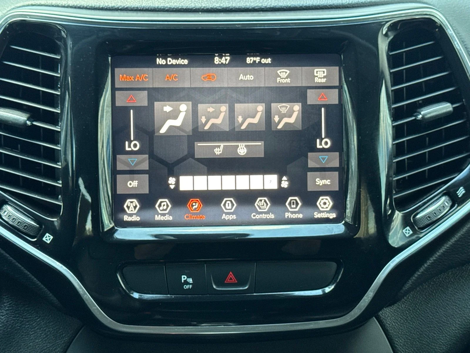 Used 2019 Bright White Clearcoat Jeep Limited image 35