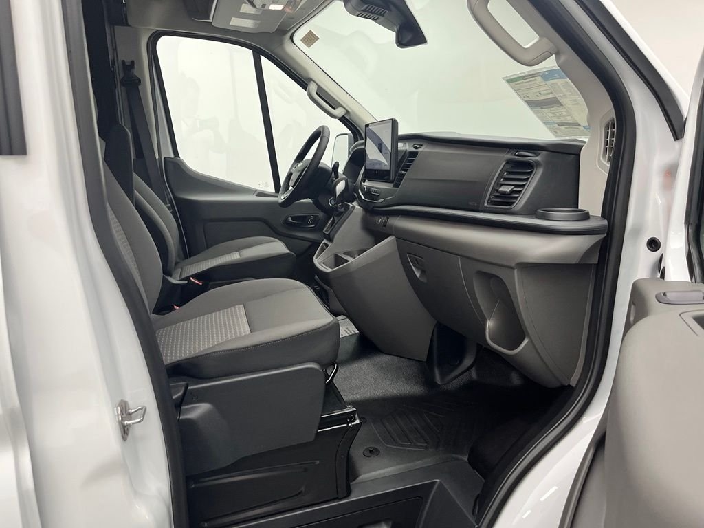 New 2026 White Ford Base image 31