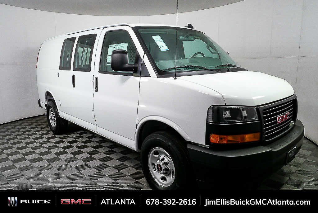 2025 GMC Savana 2500's photo
