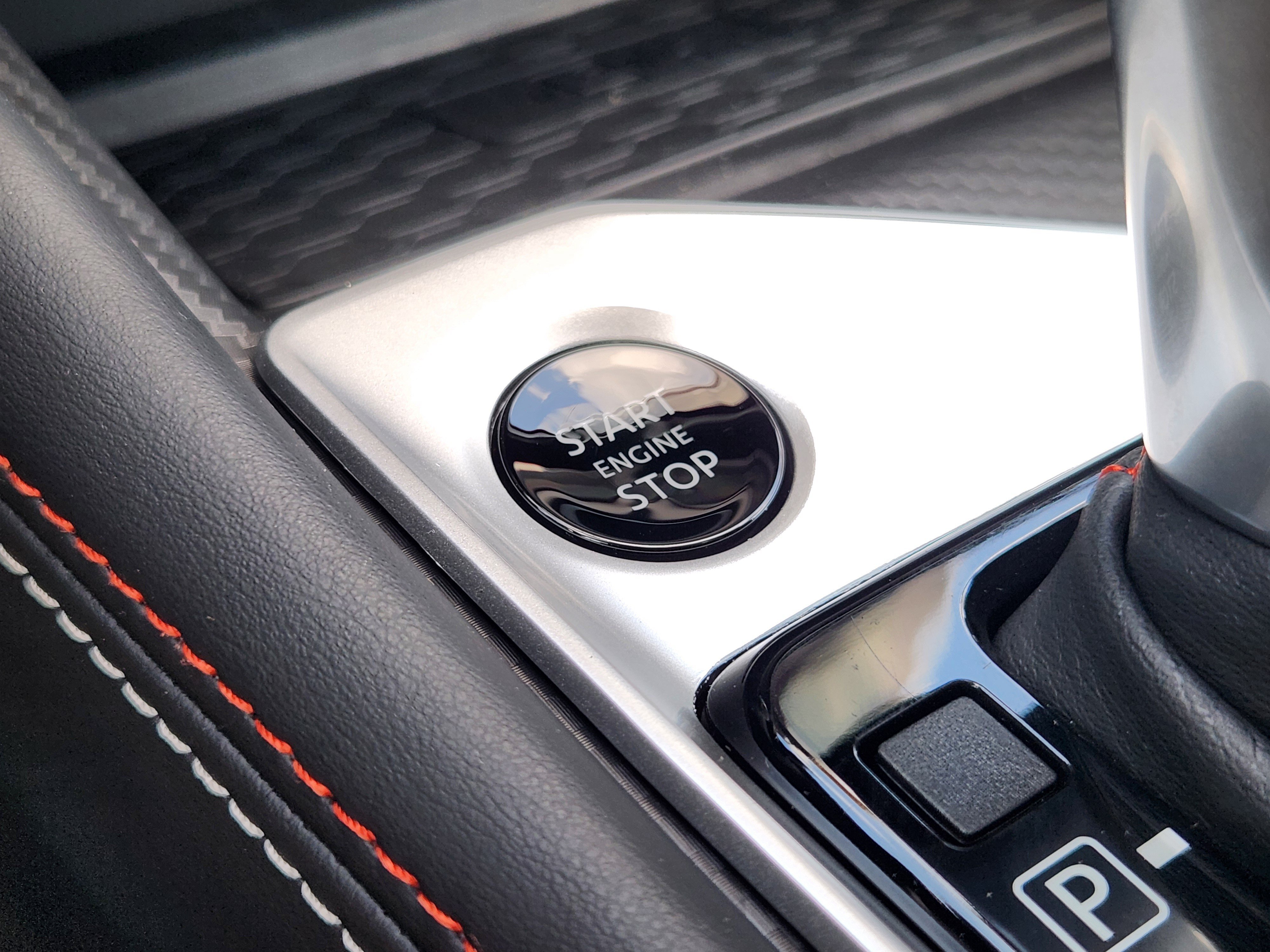 New 2026 Gray Sky Pearl / Super Black Two-tone Nissan SR image 21