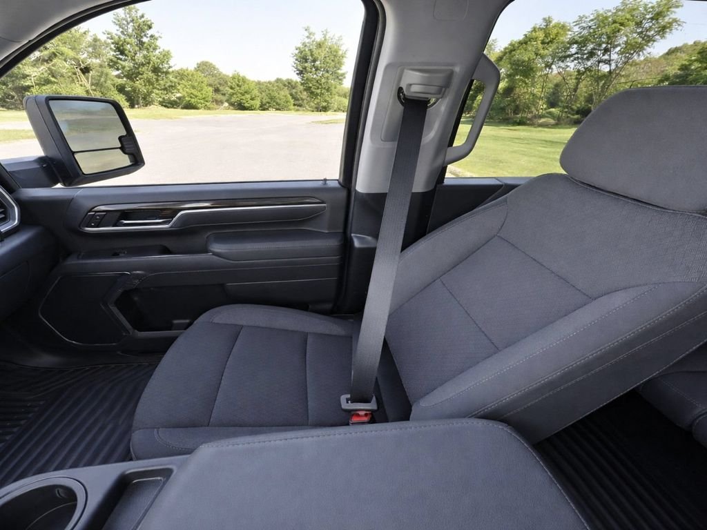 Certified Used 2025 Summit White Chevrolet LT image 16