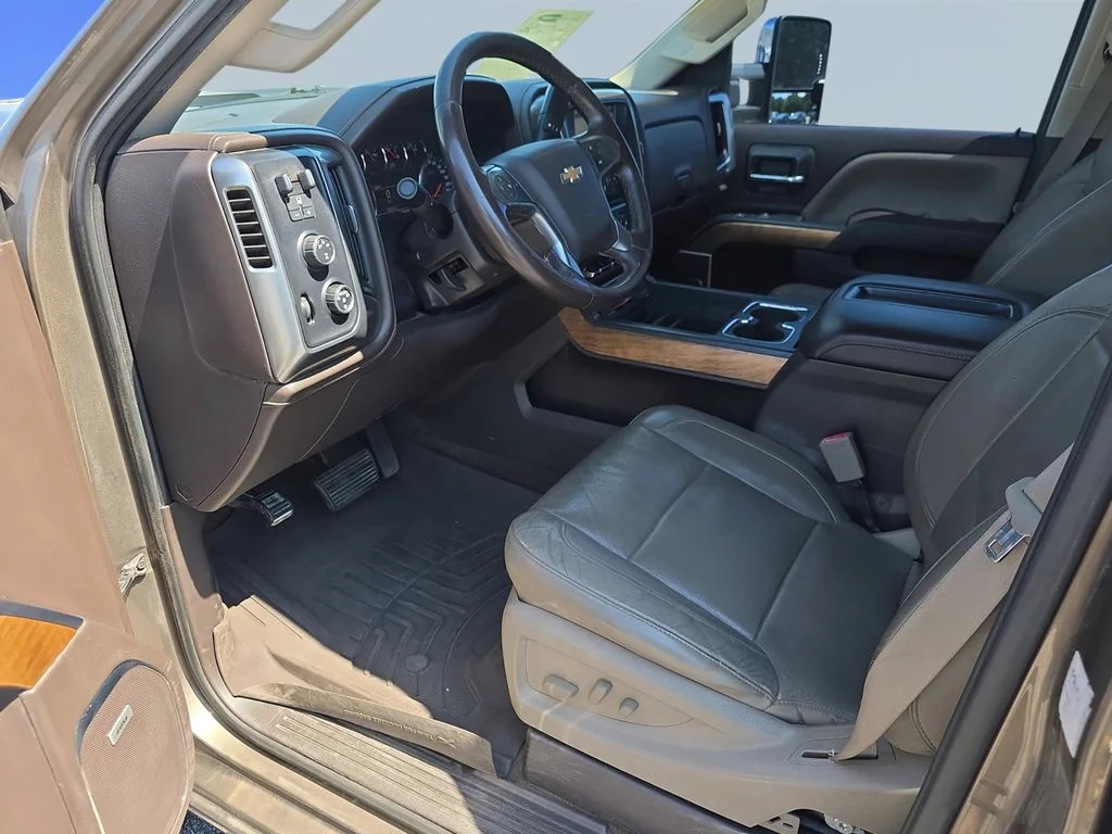 Used 2015 Brownstone Metallic Chevrolet LTZ image 10