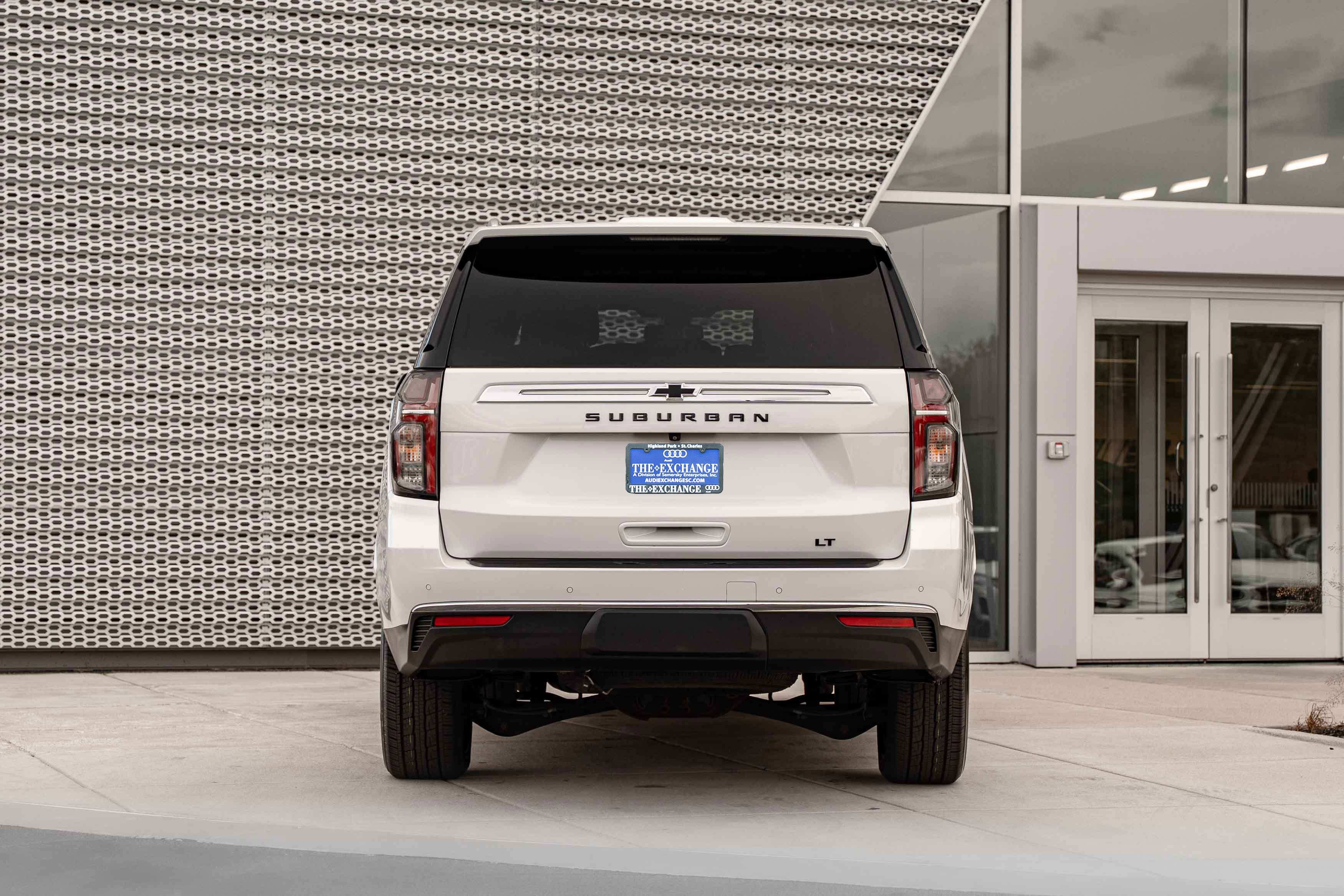 Used 2022 Iridescent Pearl Tricoat Chevrolet LT image 31