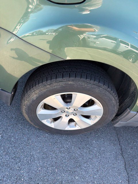 Used 2010 Green Subaru 3.6R image 5