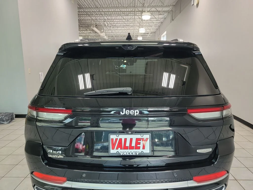 Used 2023 Black Jeep Summit Reserve image 13