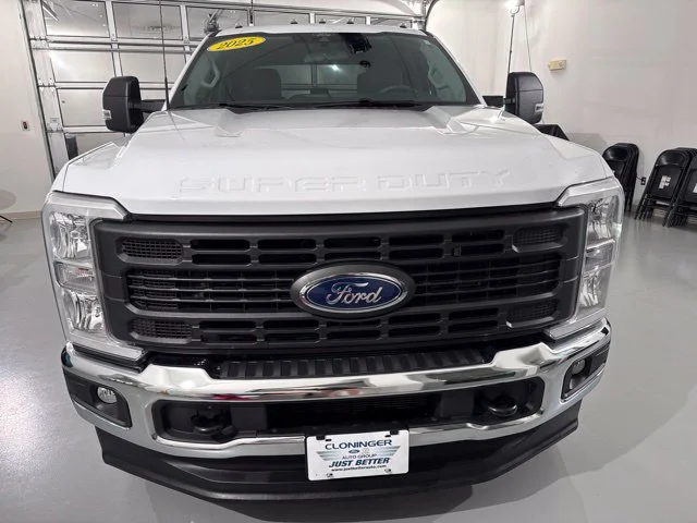 Used 2025 White Ford XL image 2