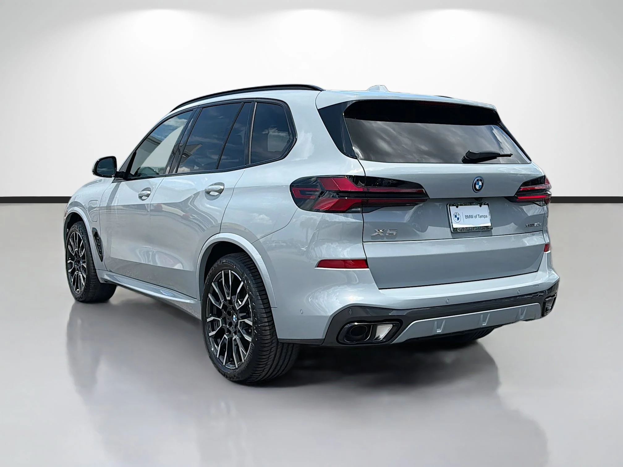 New 2026 Brooklyn Grey Metallic BMW xDrive50e image 5