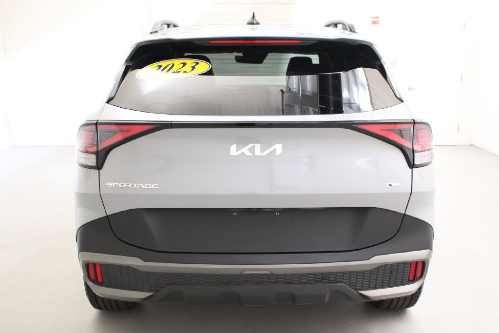 Used 2023 Gray Kia X-Line image 9