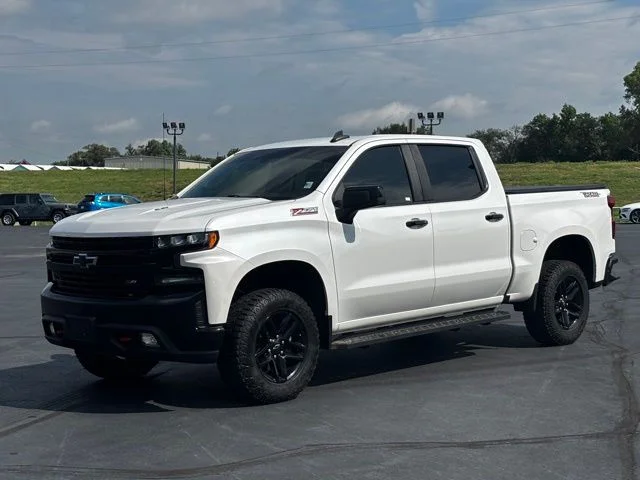 Used 2020 Beige Chevrolet LT Trail Boss image 7