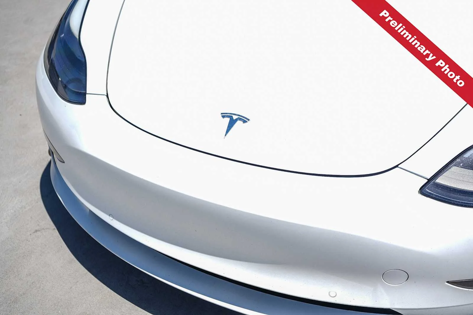 Used 2021 White Tesla Standard Range Plus image 5