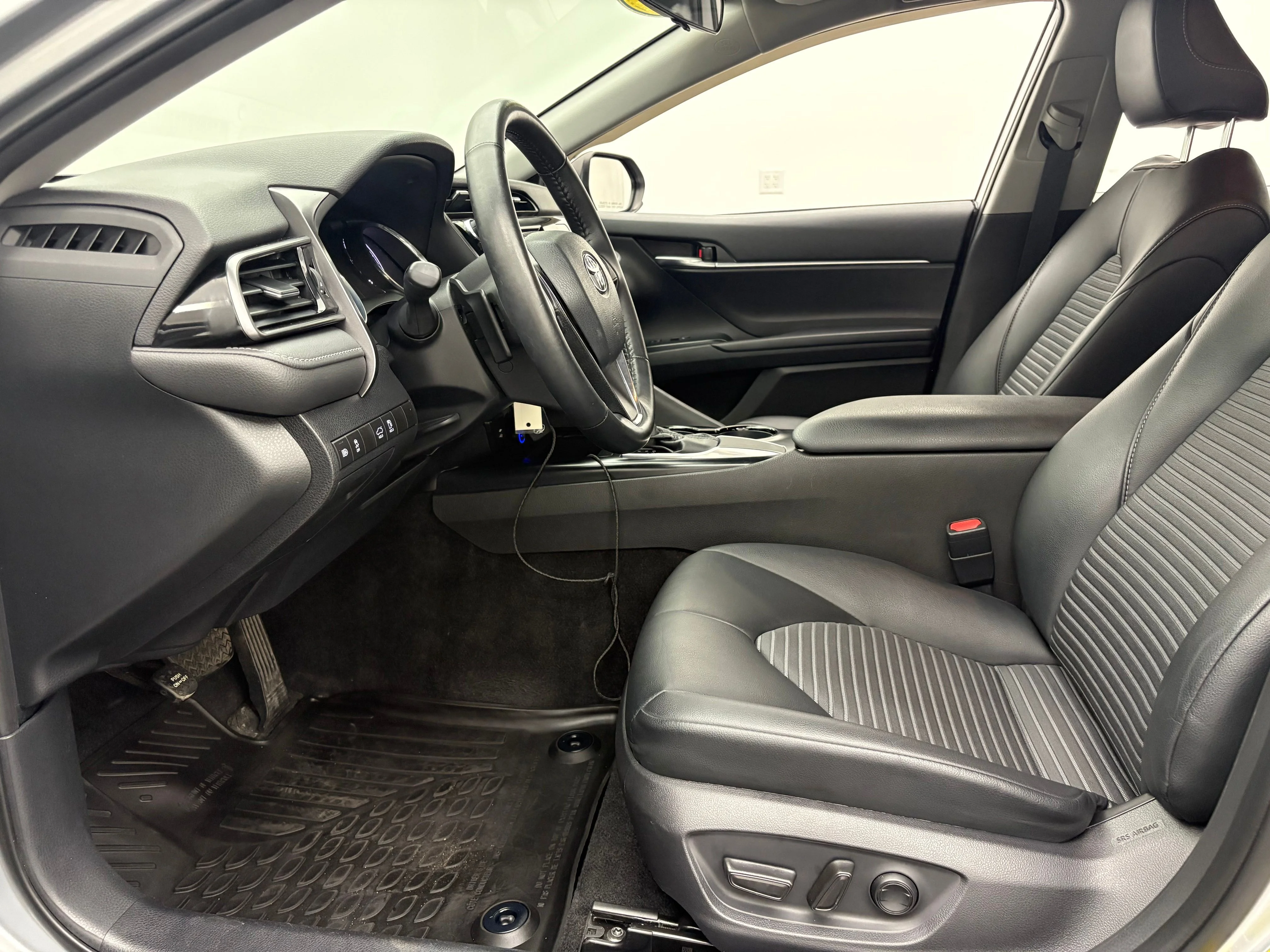 Used 2019 Celestial Silver Metallic Toyota SE image 15