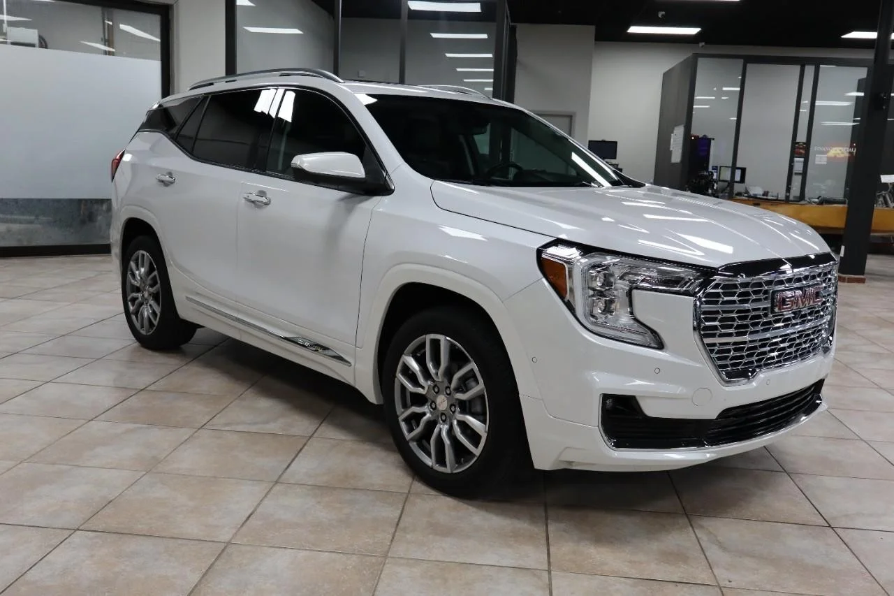 2024 GMC Terrain Denali - Photo 7