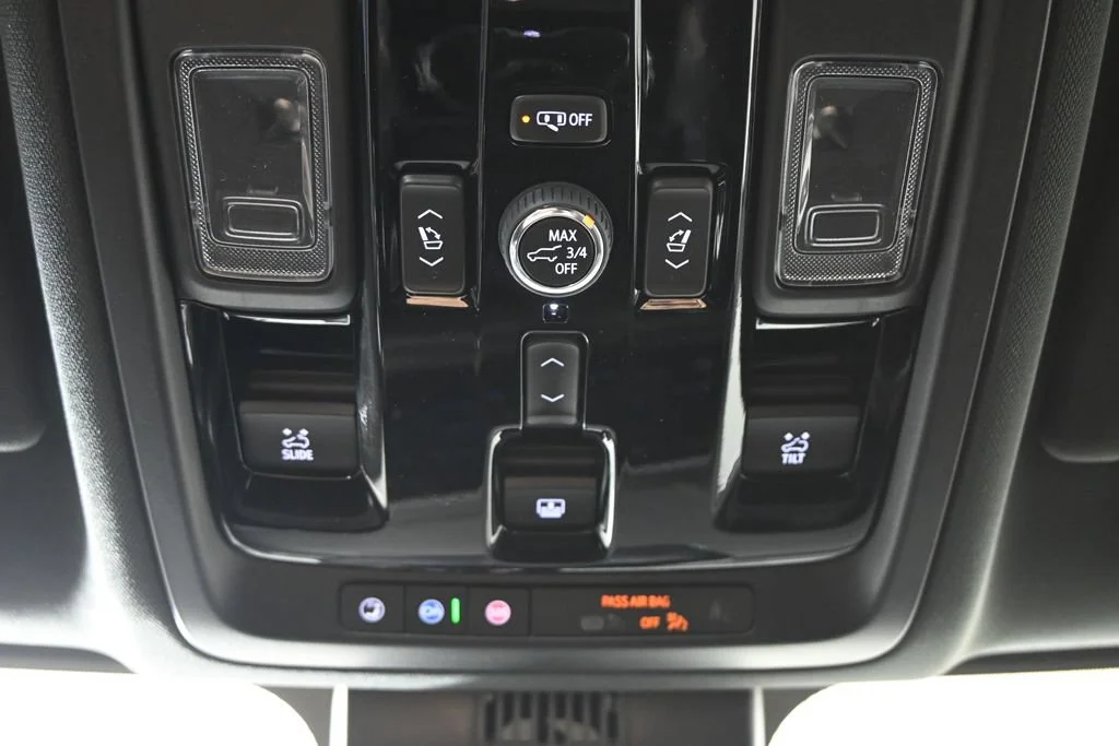 2026 Chevrolet Suburban Premier - Photo 34