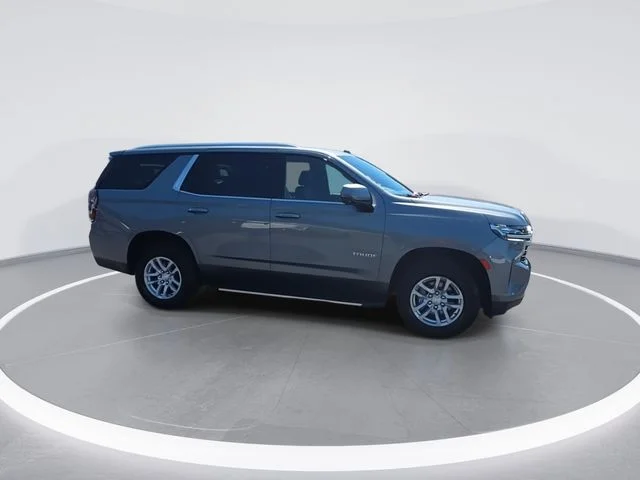 Used 2022 Gray Chevrolet LT image 2