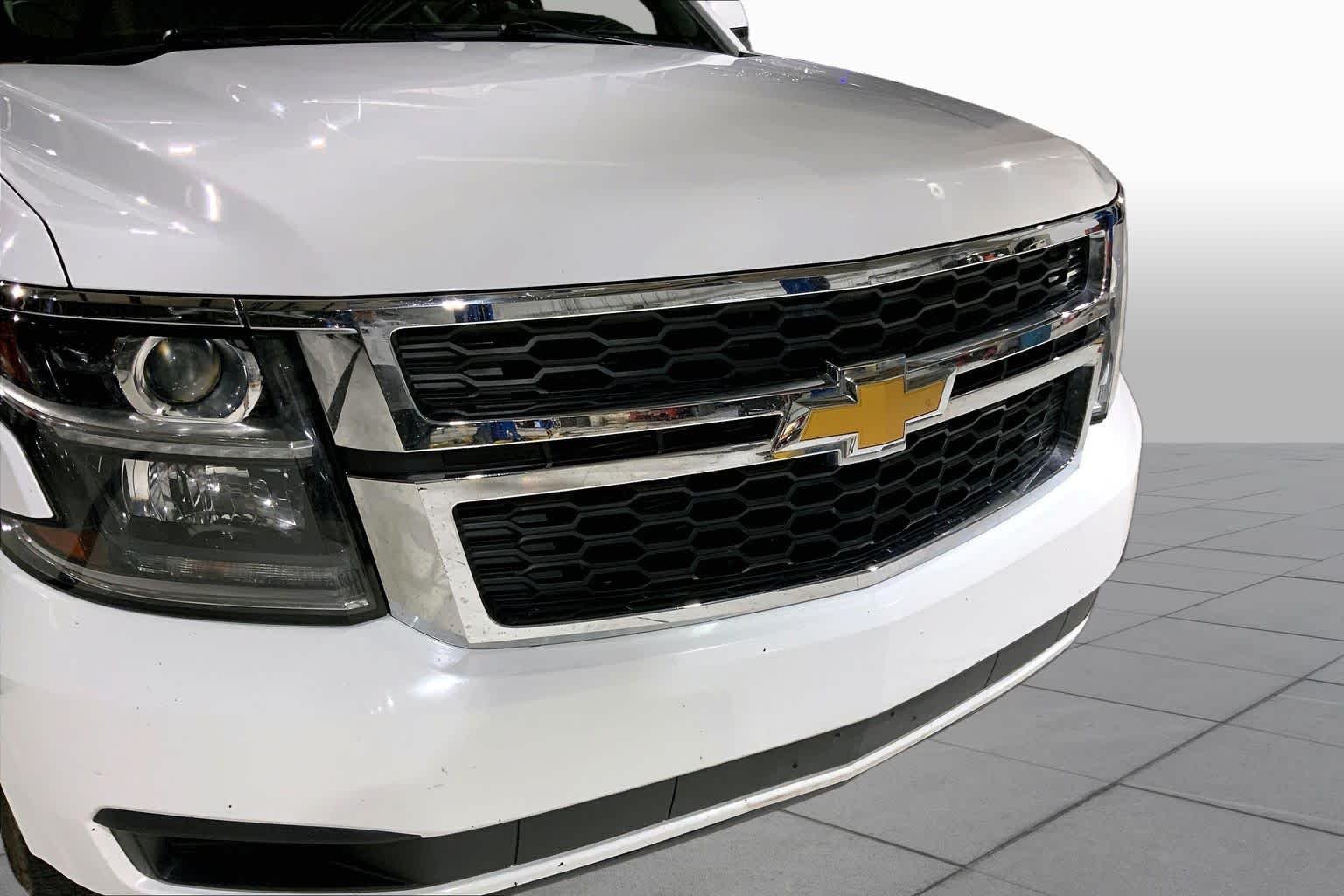 Used 2019 Summit White Chevrolet LT image 29