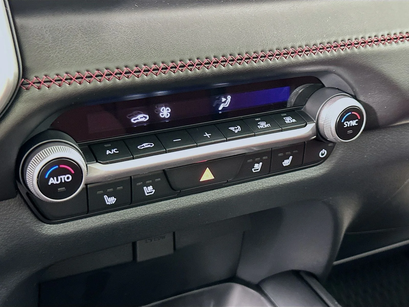 2026 Mazda CX-50 Premium - Photo 16