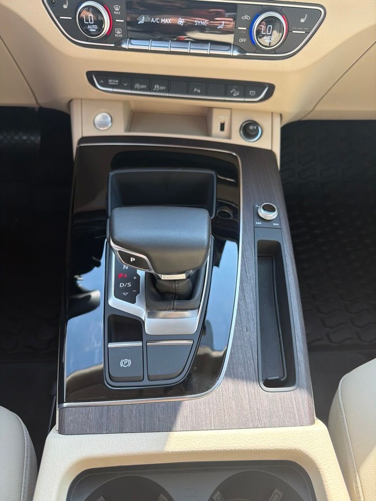 Used 2023 Black Audi 45 S line Premium image 27