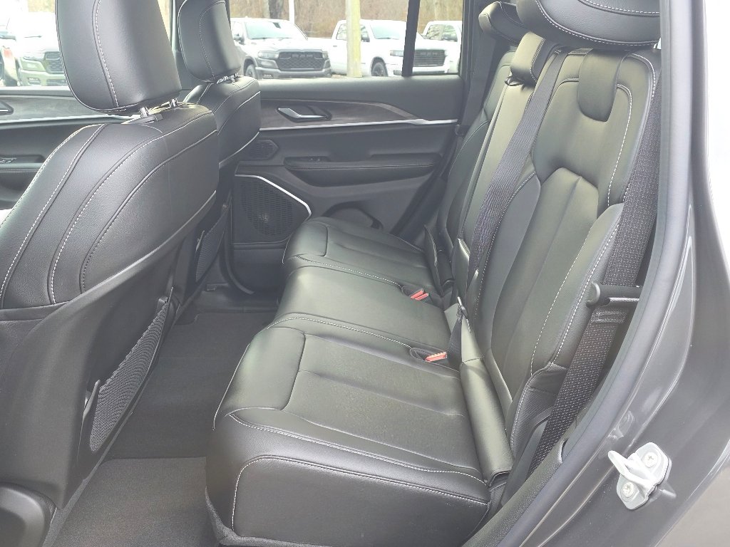 New 2026 Baltic Gray Metallic Clearcoat Jeep Limited image 13