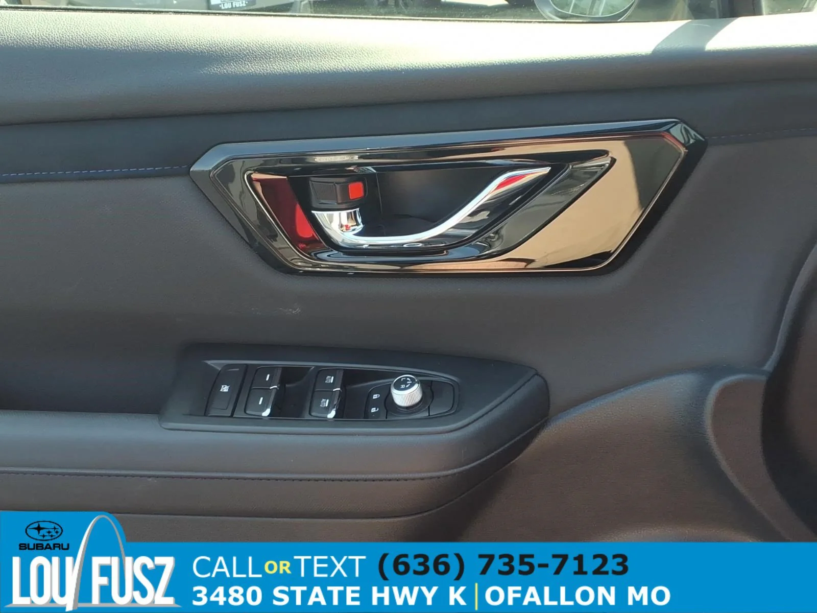 Used 2025 River Rock Pearl Subaru Limited image 23