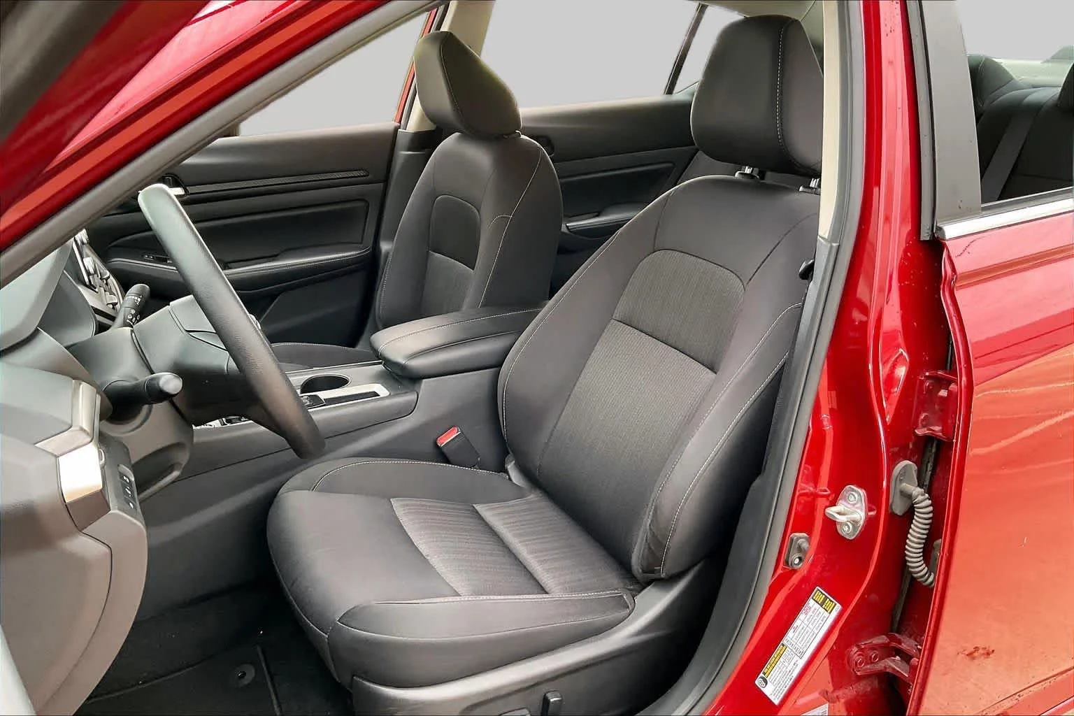 Used 2025 Scarlet Ember Nissan SV image 6