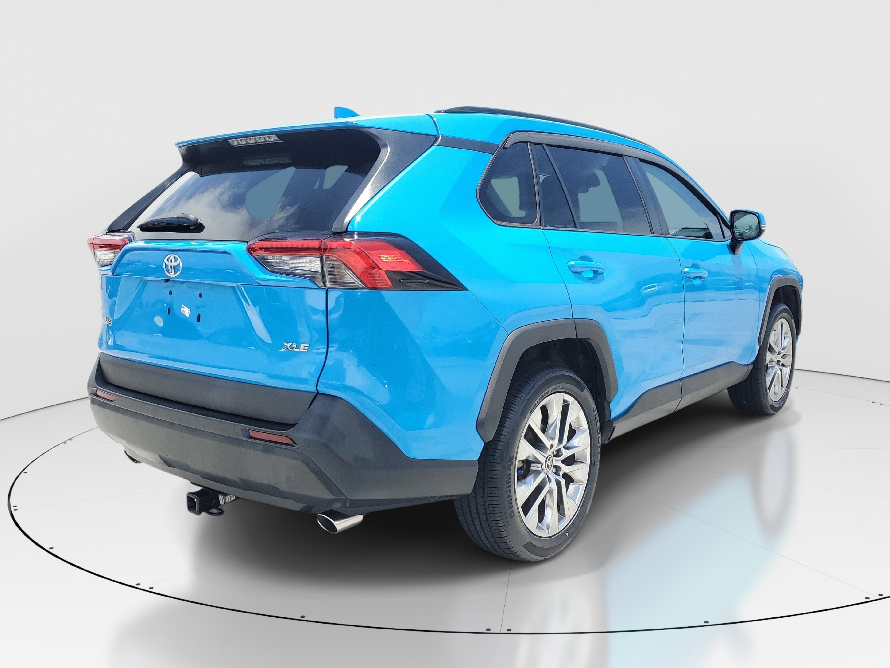 Certified Used 2021 Blue Flame Toyota XLE Premium image 6