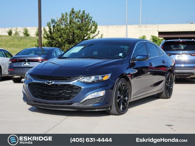 Used 2022 Blue Chevrolet LT image 3