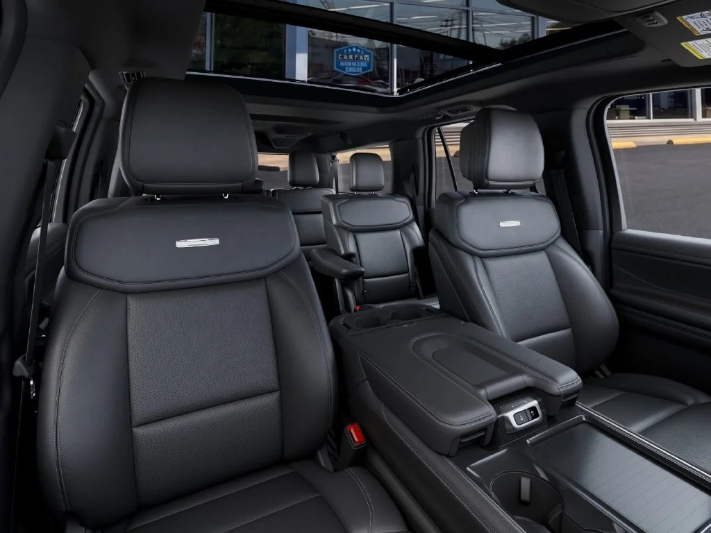 New 2027 Gray Ford Platinum image 10