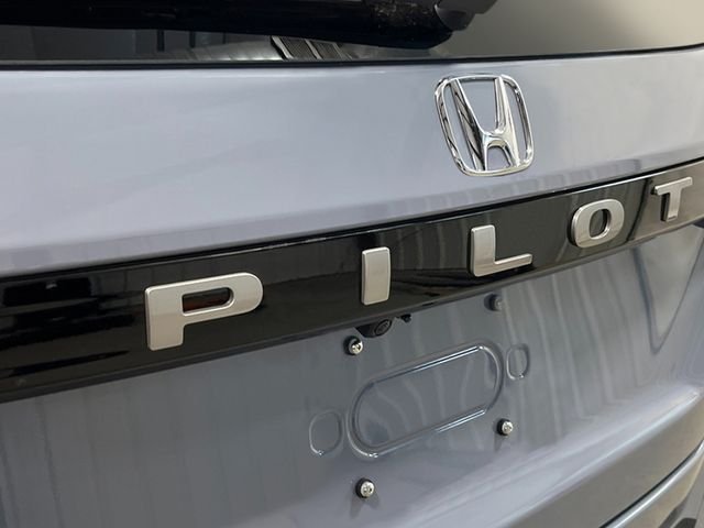 New 2026 Sonic Gray Pearl Honda EX-L image 6