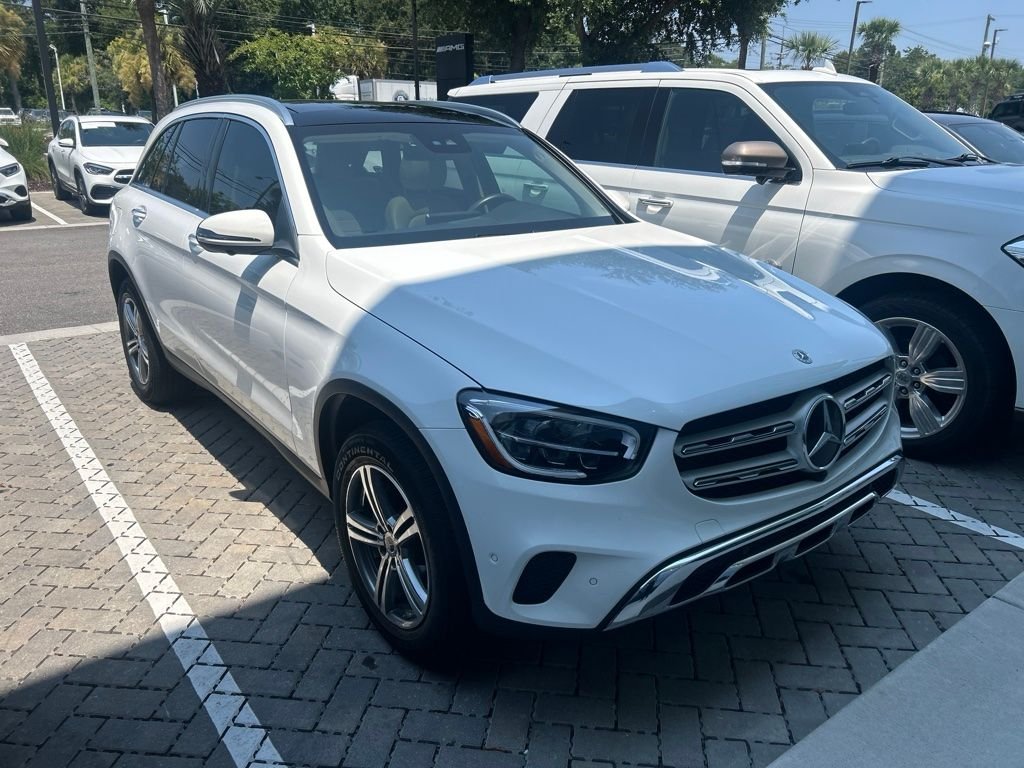 Used 2022 White Mercedes-Benz GLC 300 image 2
