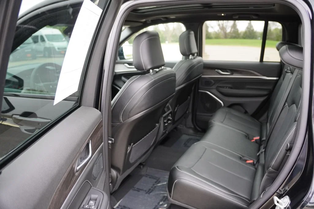 Certified Used 2026 Black Jeep Limited Reserve image 16