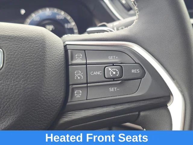 Used 2023 White Jeep Altitude image 26