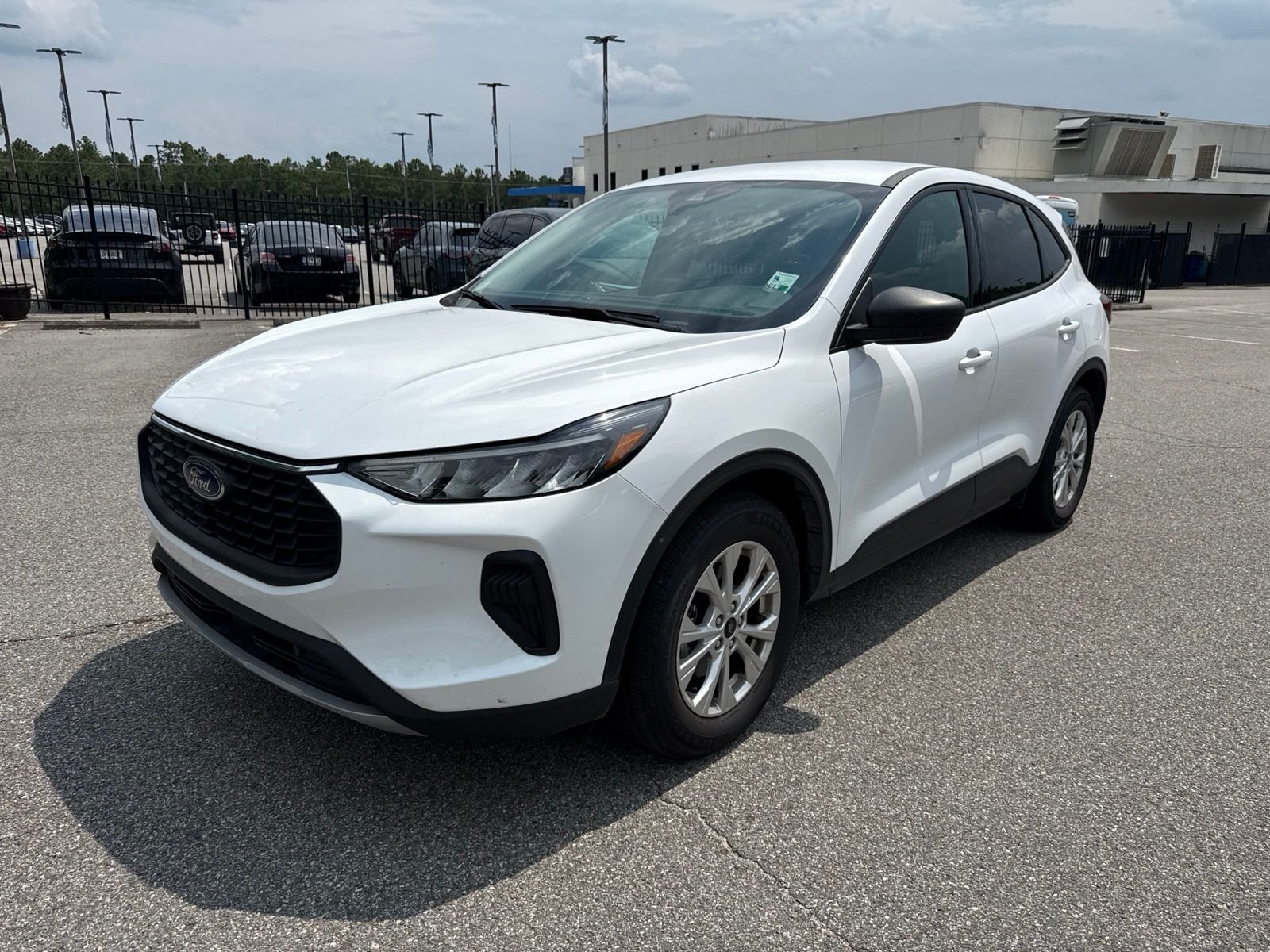 Used 2025 White Ford Active image 1