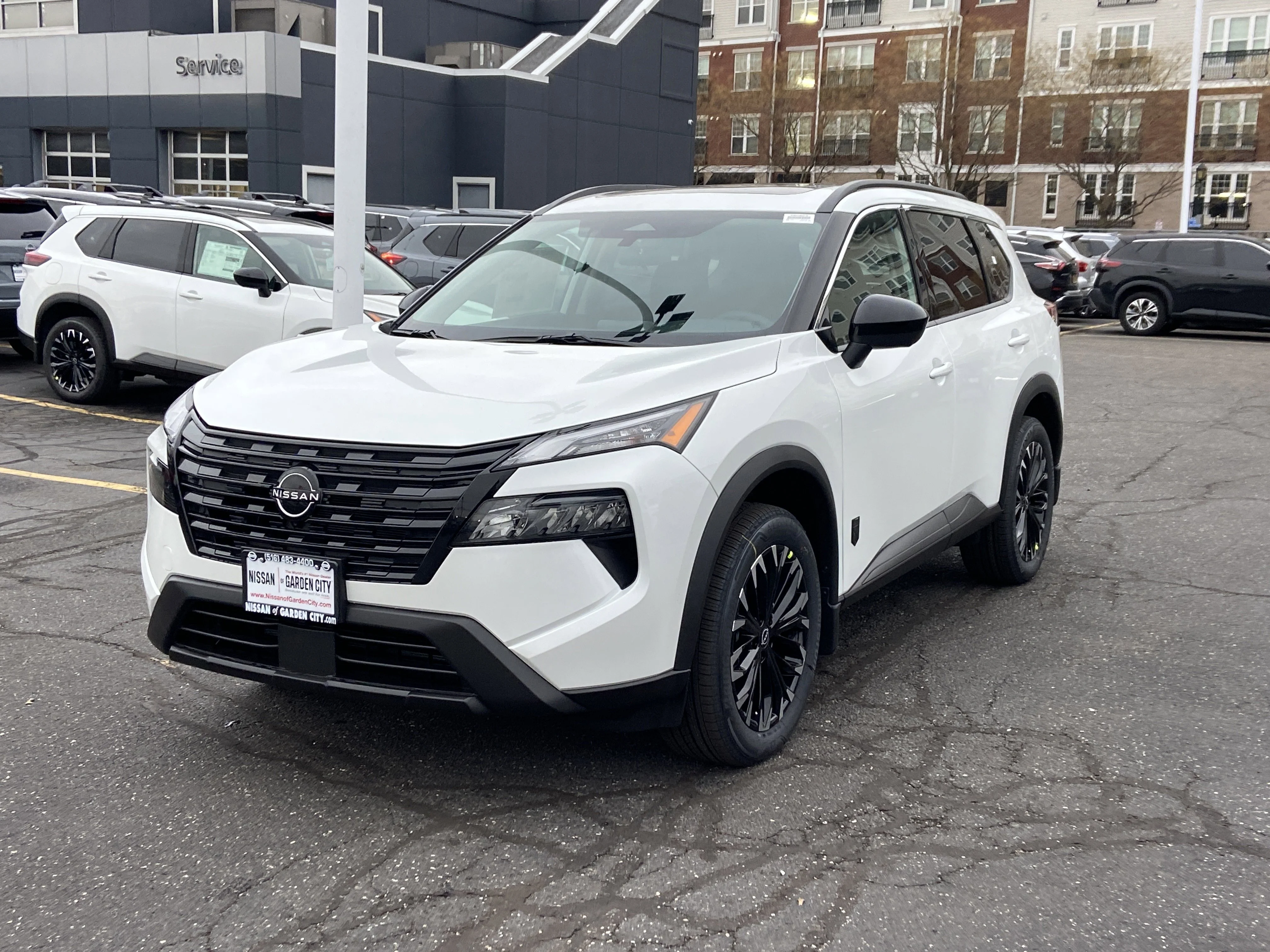 New 2026 Everest White Pearl Tricoat Nissan Dark Armor image 7