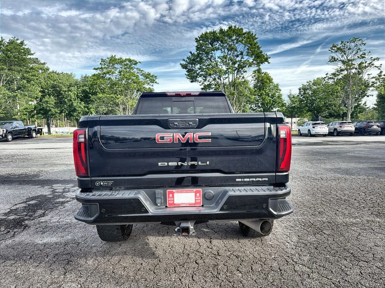 Used 2024 Onyx Black GMC Denali image 7