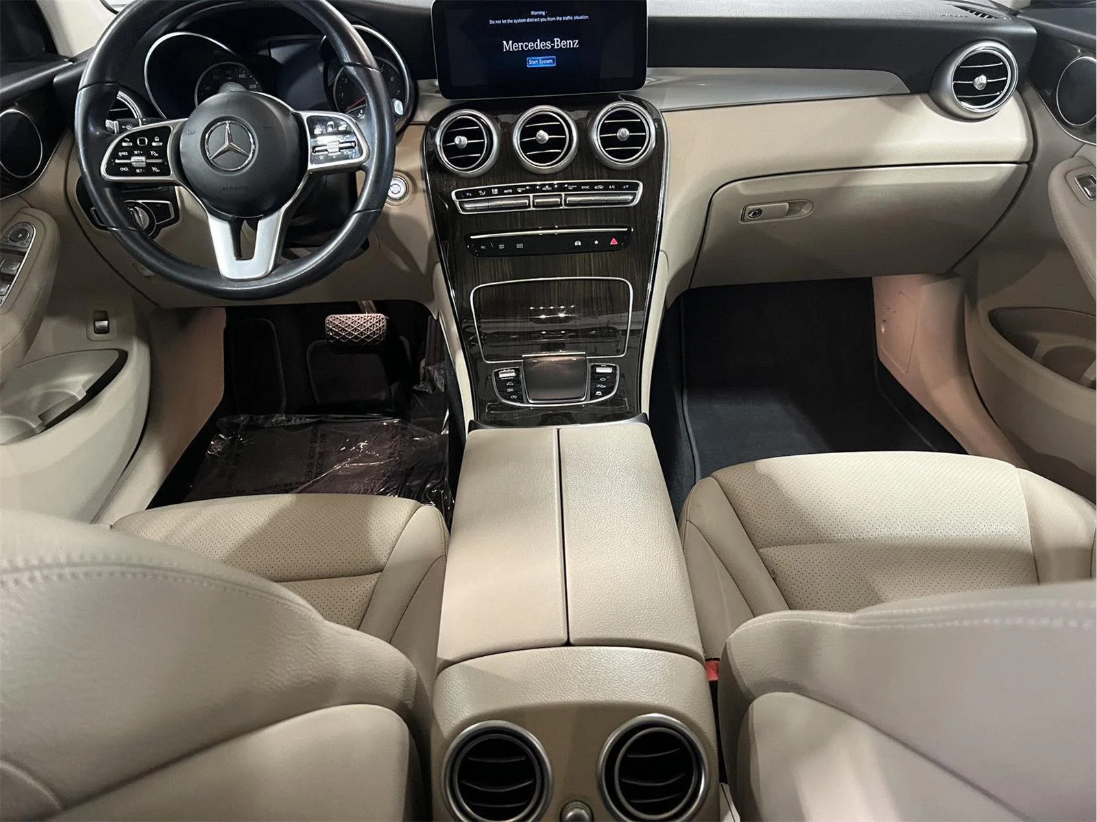 Used 2021 Polar White Mercedes-Benz GLC 300 image 16