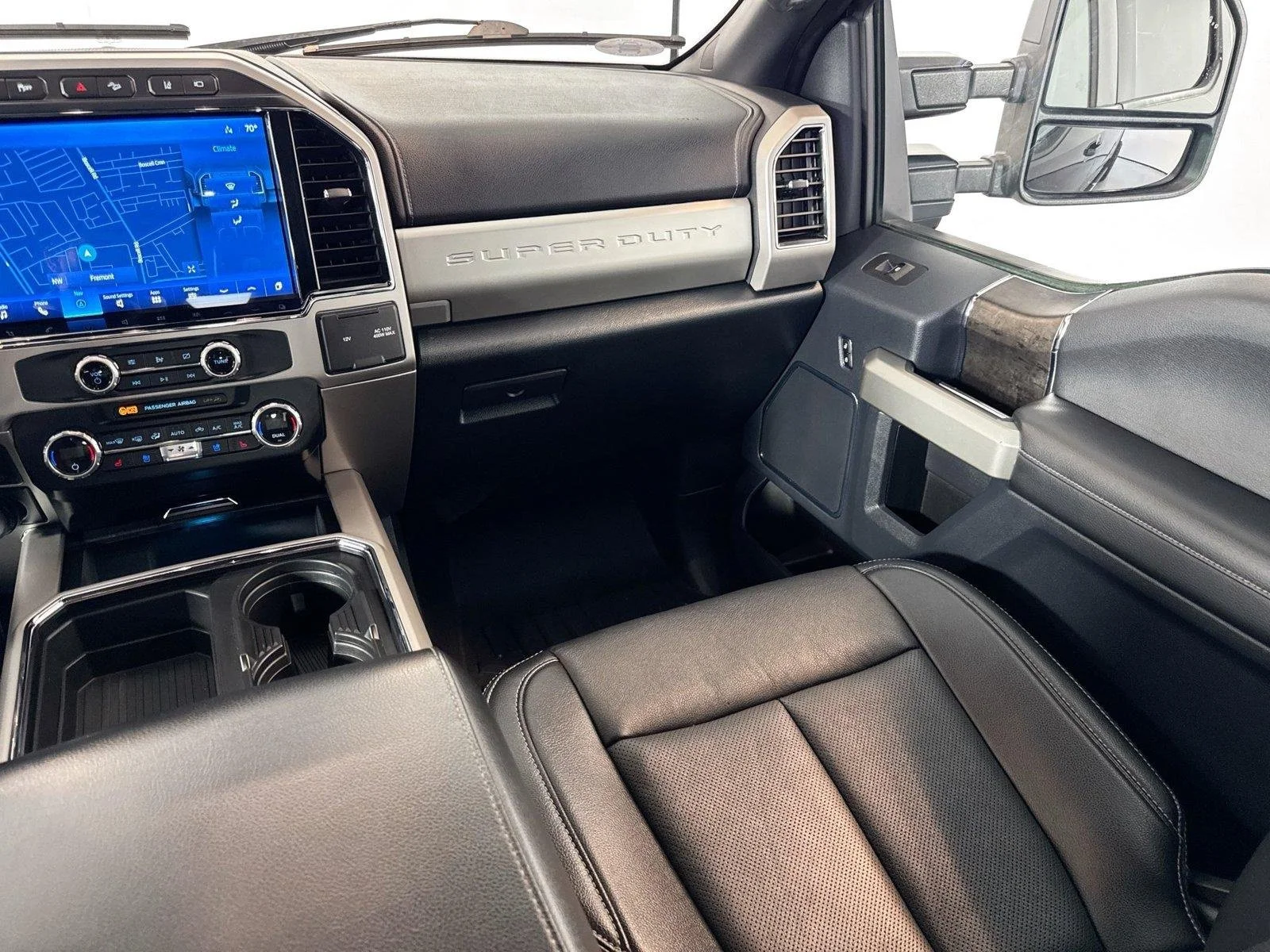 Used 2022 Antimatter Blue Metallic Ford LARIAT image 21