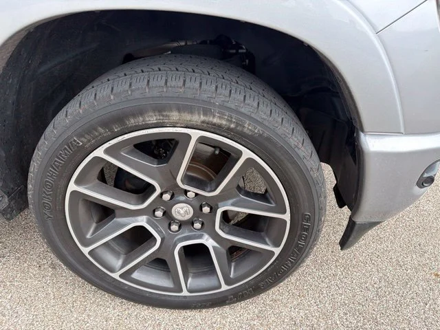 Used 2019 Silver Ram Laramie image 9