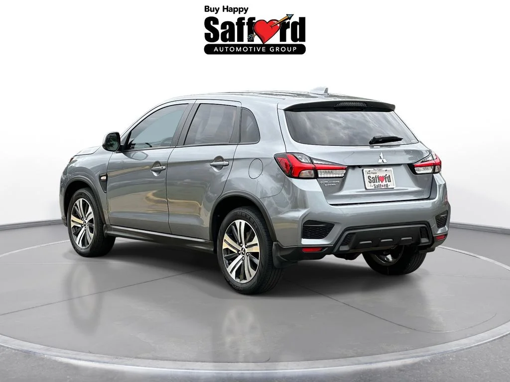 Used 2024 Gray Mitsubishi 2.0 SE image 6