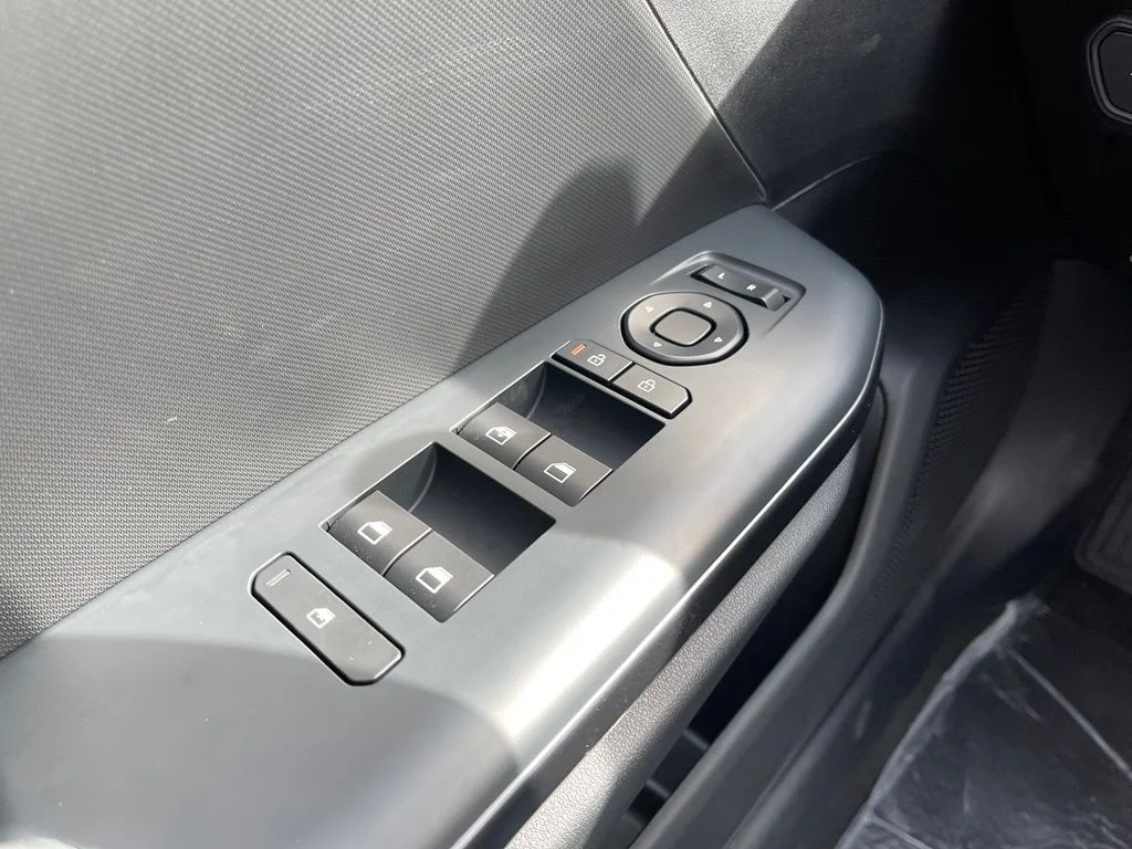 New 2026 White Kia LX image 21