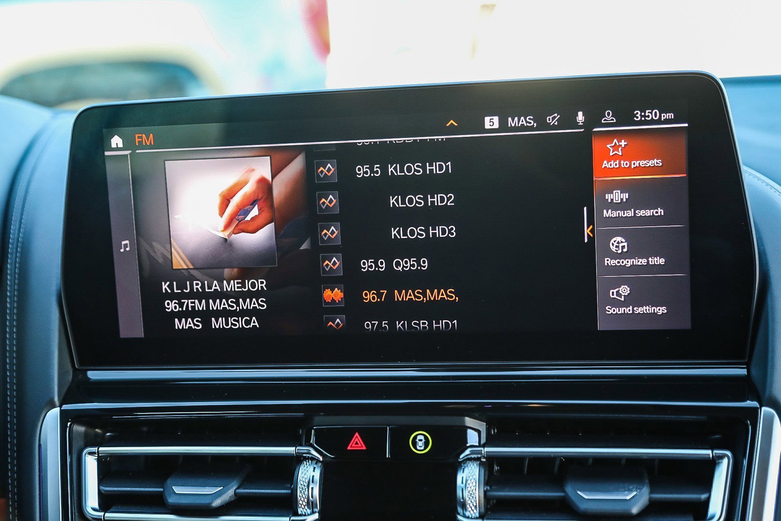 2025 BMW 8 Series 840i - Photo 14