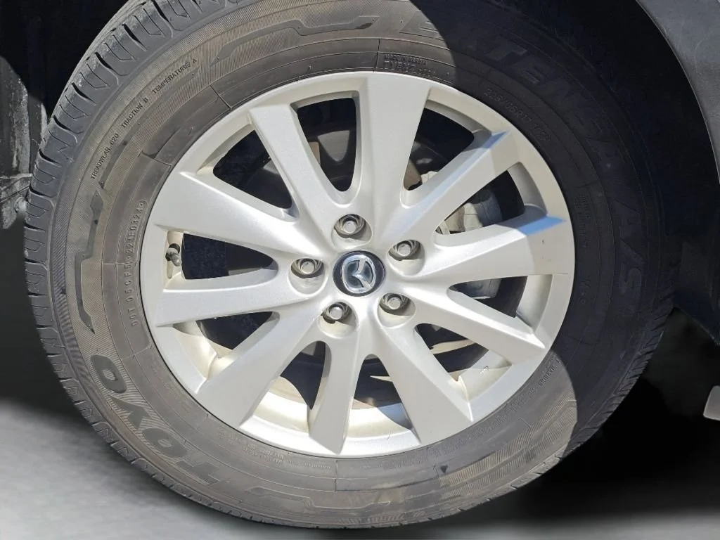 Used 2015 Meteor Gray Mica Mazda Sport image 17