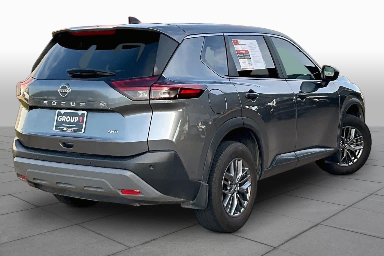 Certified Used 2023 Gun Metallic Nissan S image 12