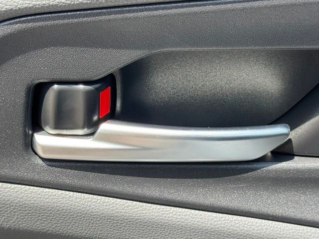 Used 2024  Toyota XLE image 21